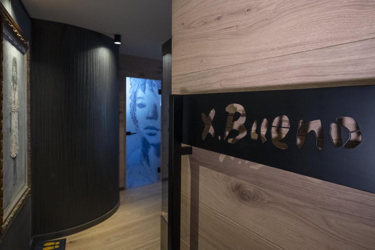 Locanda Degli Artisti Art Hotel Canazei Eksteriør billede